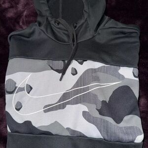 Nike Men's Black and Gray camo hoodie